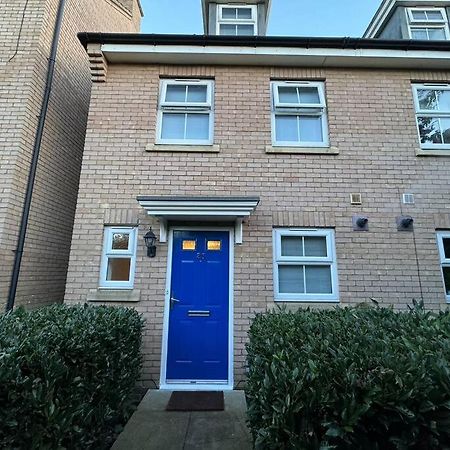 Modern Townhouse - 3 Bed 2.5 Bath 2 Private Gated Parking Villa Wellingborough Eksteriør billede