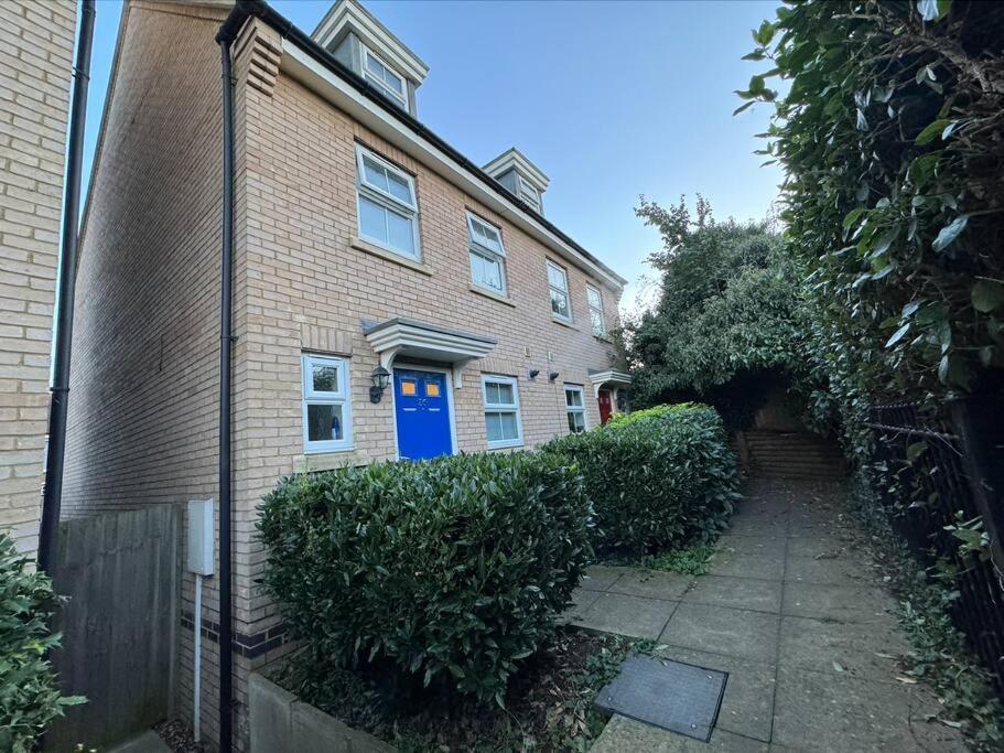 Modern Townhouse - 3 Bed 2.5 Bath 2 Private Gated Parking Villa Wellingborough Eksteriør billede