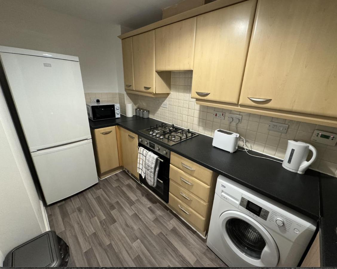 Modern Townhouse - 3 Bed 2.5 Bath 2 Private Gated Parking Villa Wellingborough Eksteriør billede